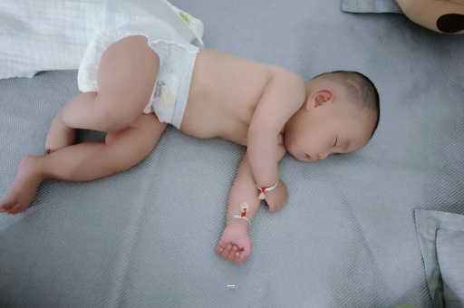 邵东孕妇肚脐周围发青